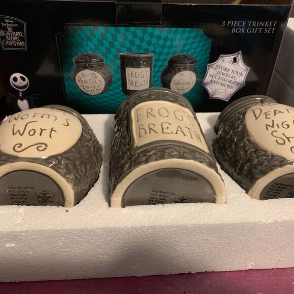 Nightmare Before Christmas 3 Pieces Trinket Box Gift Set - Picture 2 of 7